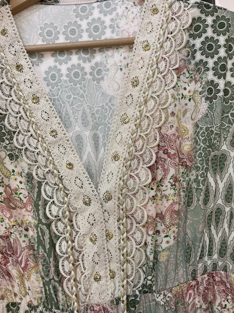 BOHO ruha