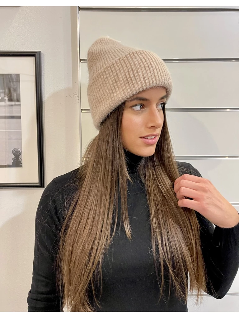 NICCI sapka