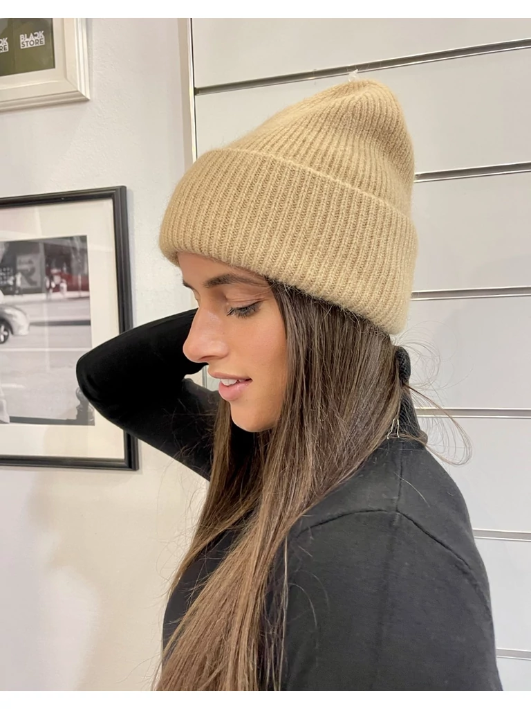 NICCI sapka